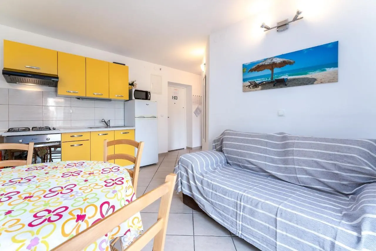 Apartmani Rubessa Baska  Baska (Krk)