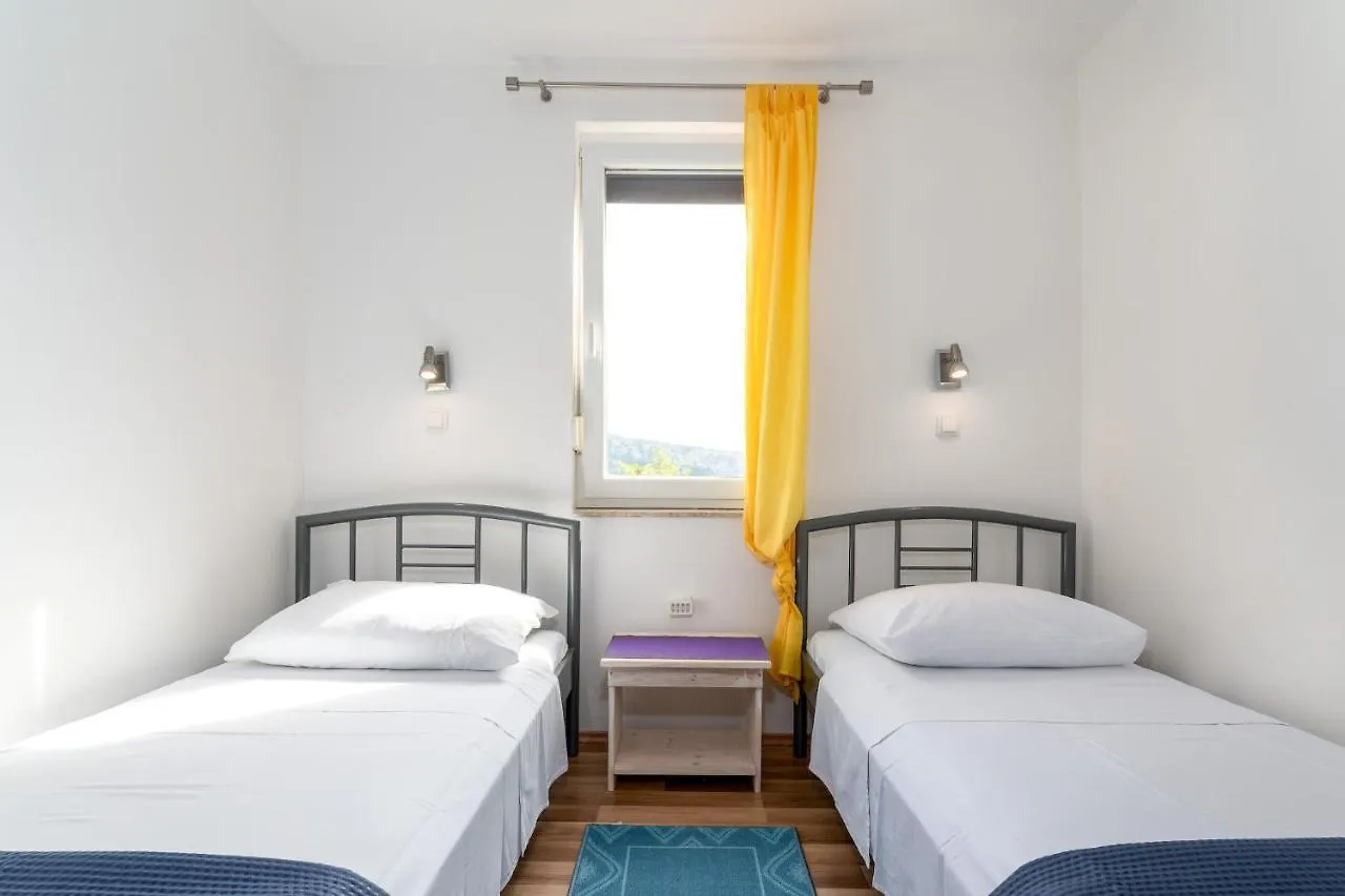 Apartmani Rubessa Baska  Apartment